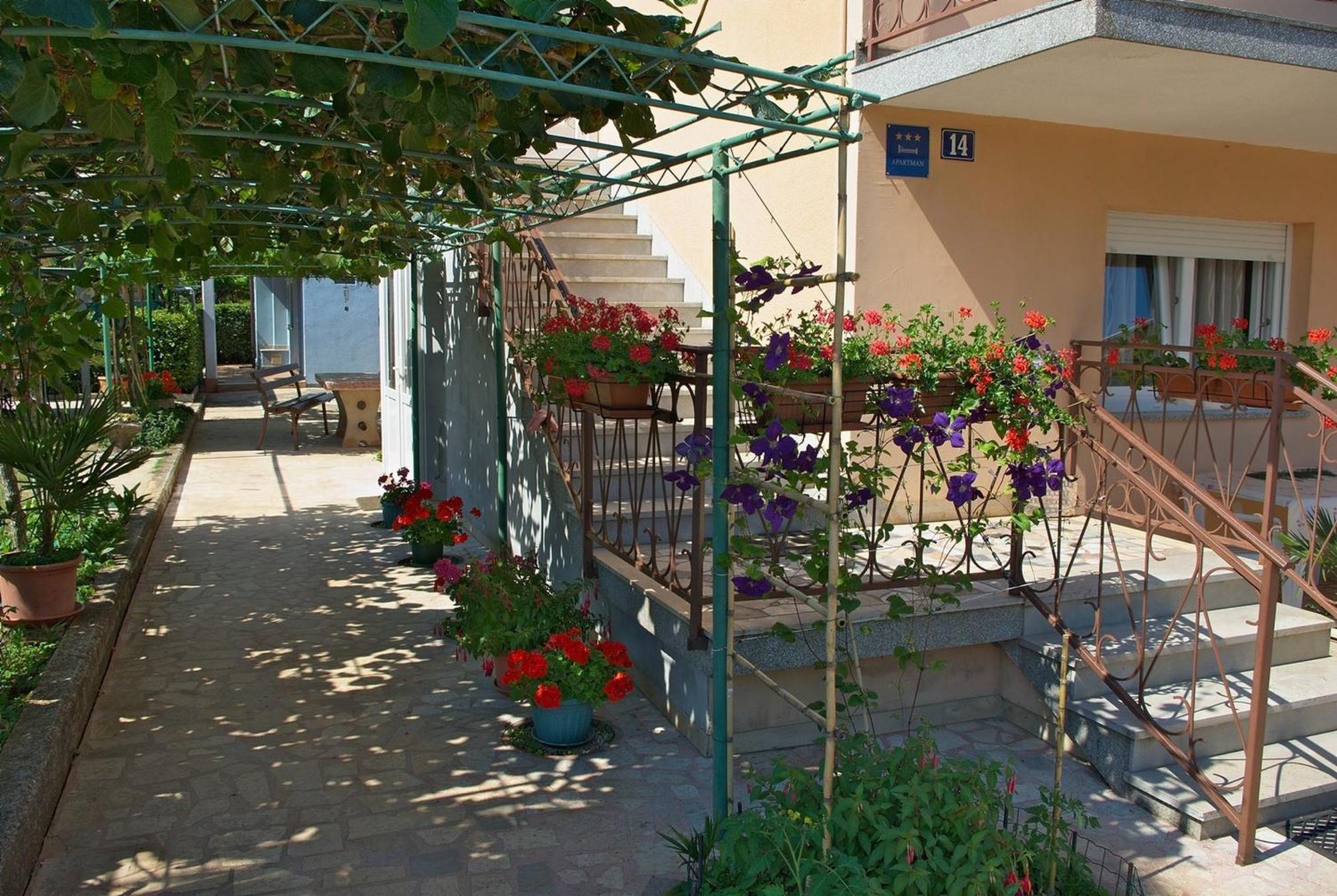 Apartments & Rooms Barbara Umag Kültér fotó